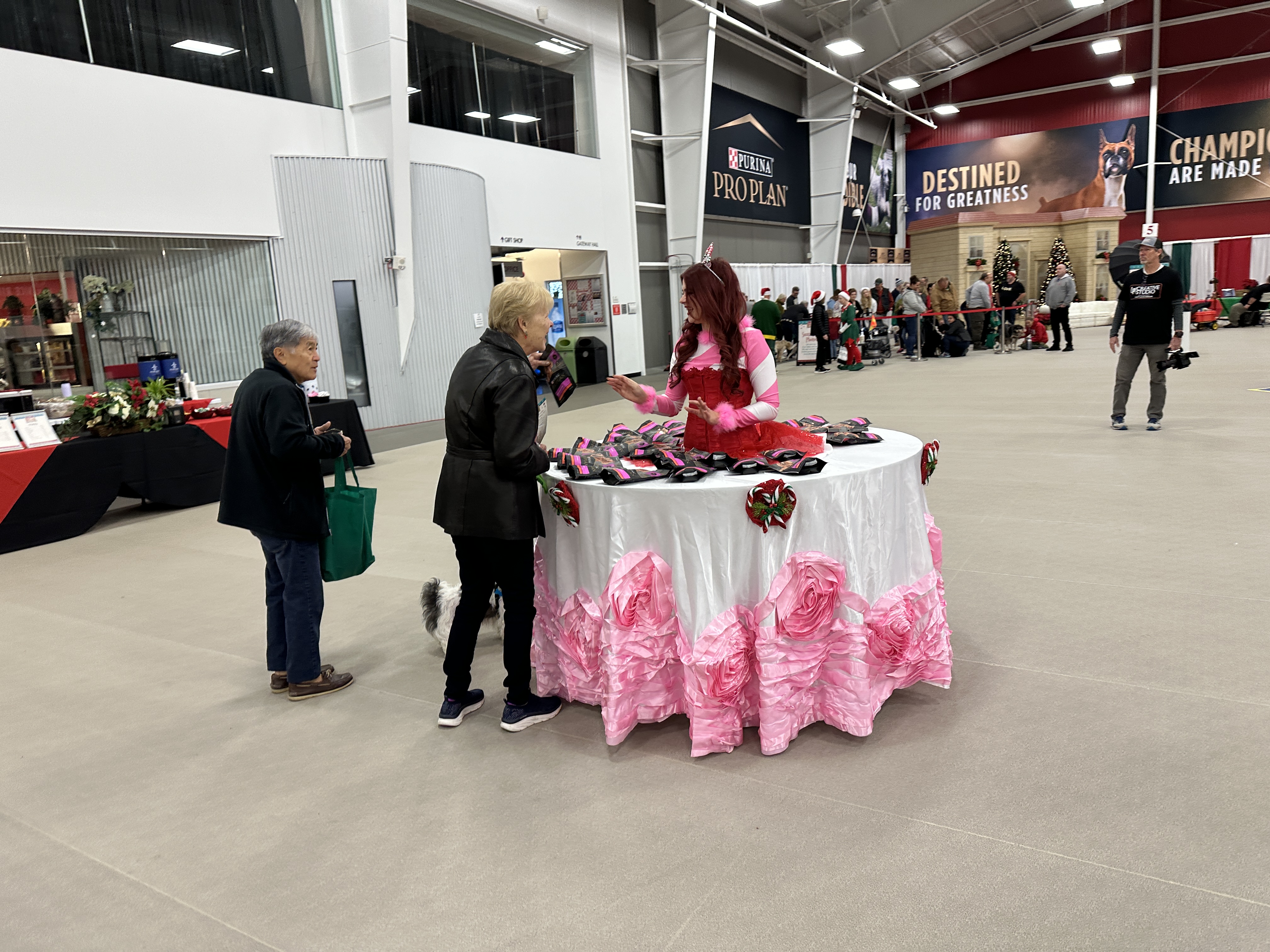 Interactive holiday themed strolling table engages guests